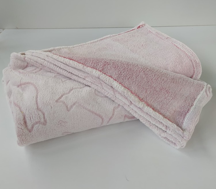 Koc 160x200 różowy ze wzorem kotków lantaro